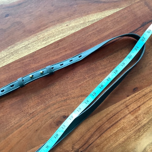 NWT Madewell Transport puffy camera bag dark palm - Picture 6 of 10